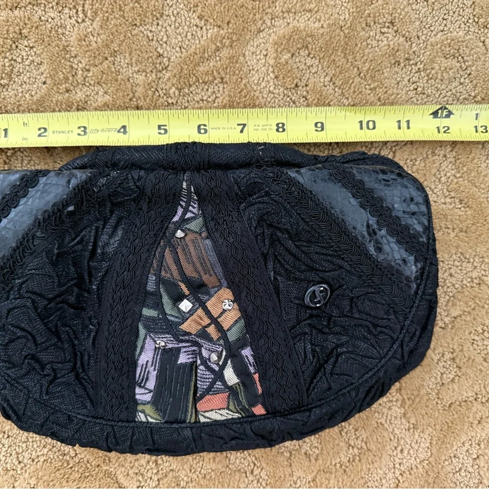 Elegant Black Clutch - Picture 3 of 5